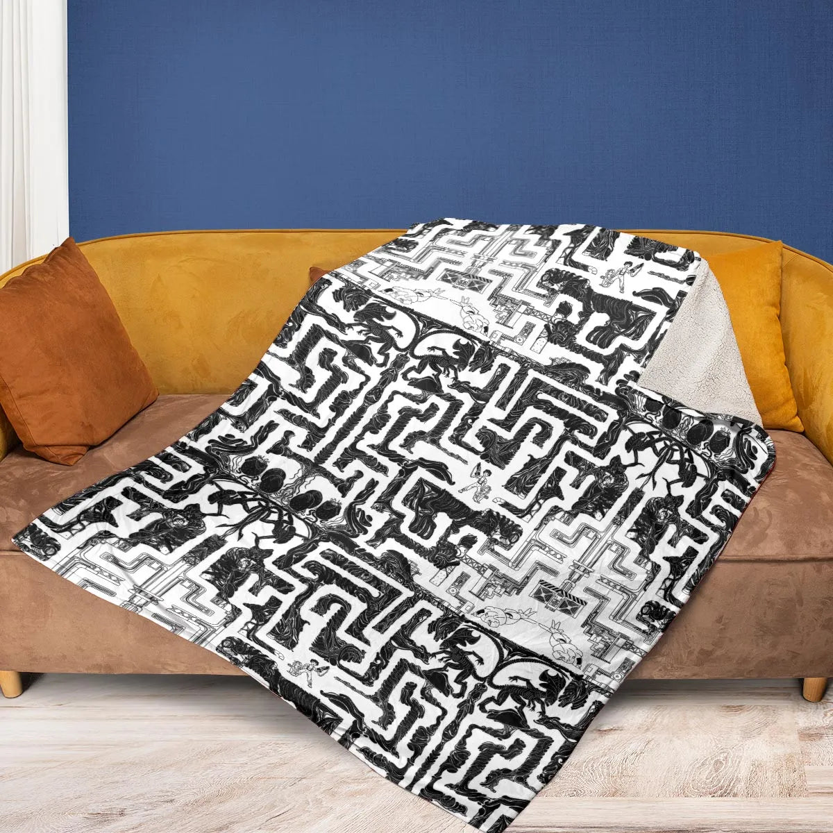 Xenomorph Alien Maze Fleece Blanket