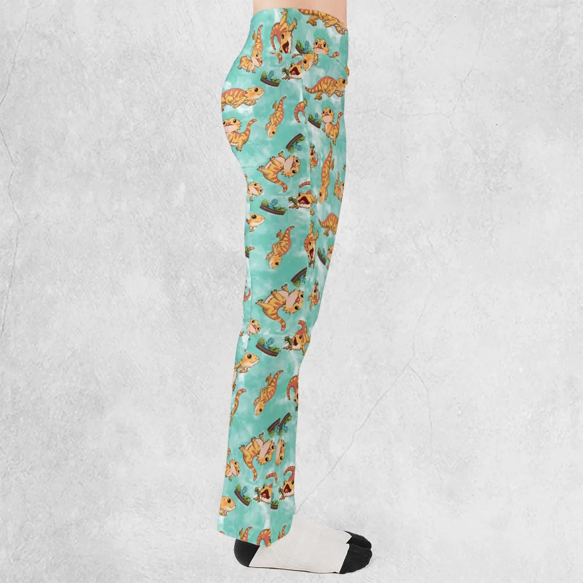 Bearded Dragon Pattern Flare Leggings