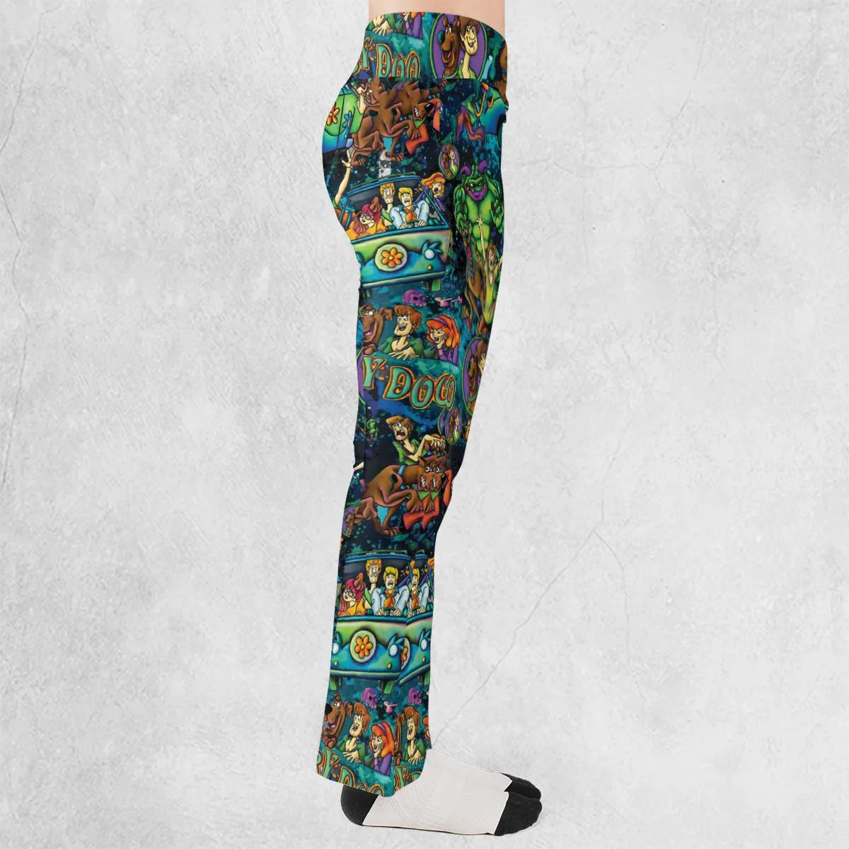 Monsters Mayhem and The Mystery Machine Scooby Doo Flare Leggings