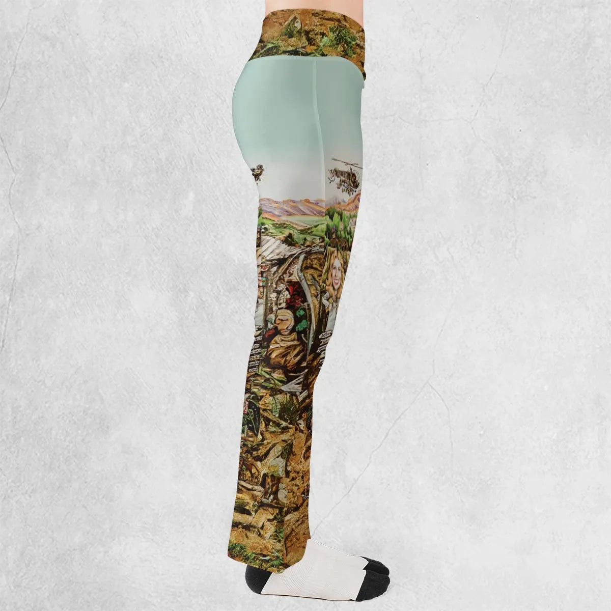 M*A*S*H Movie Art Flare Leggings