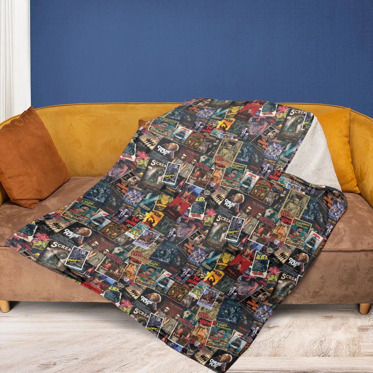 Vintage Horror Pattern Fleece Blanket