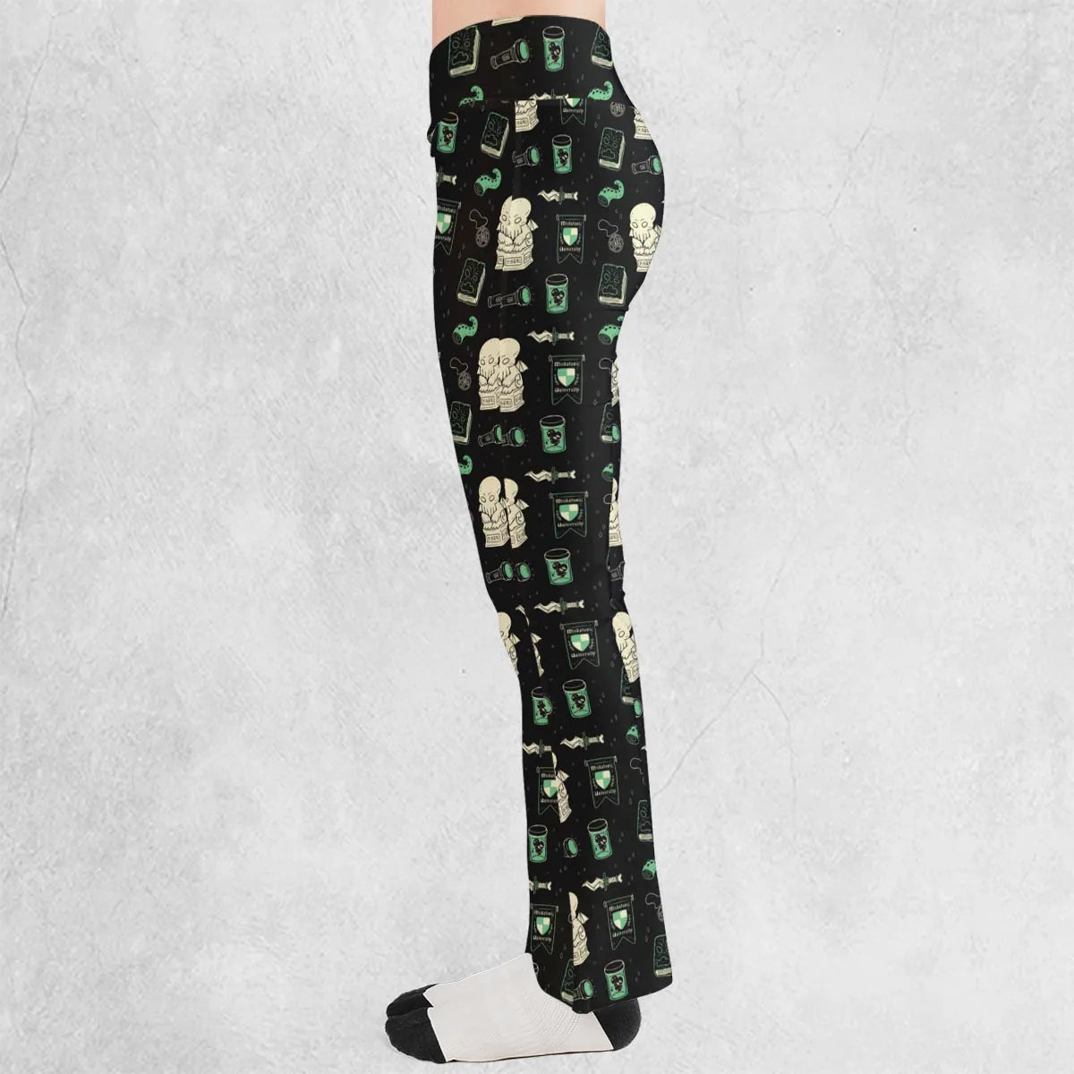 Cthulhu H.P Lovecraft Miskatonic University Flare Leggings