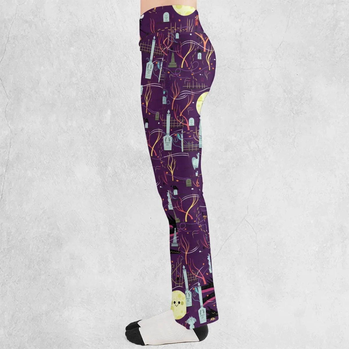 Nostalgic 80s 90s Spooky Scene Flare Leggings