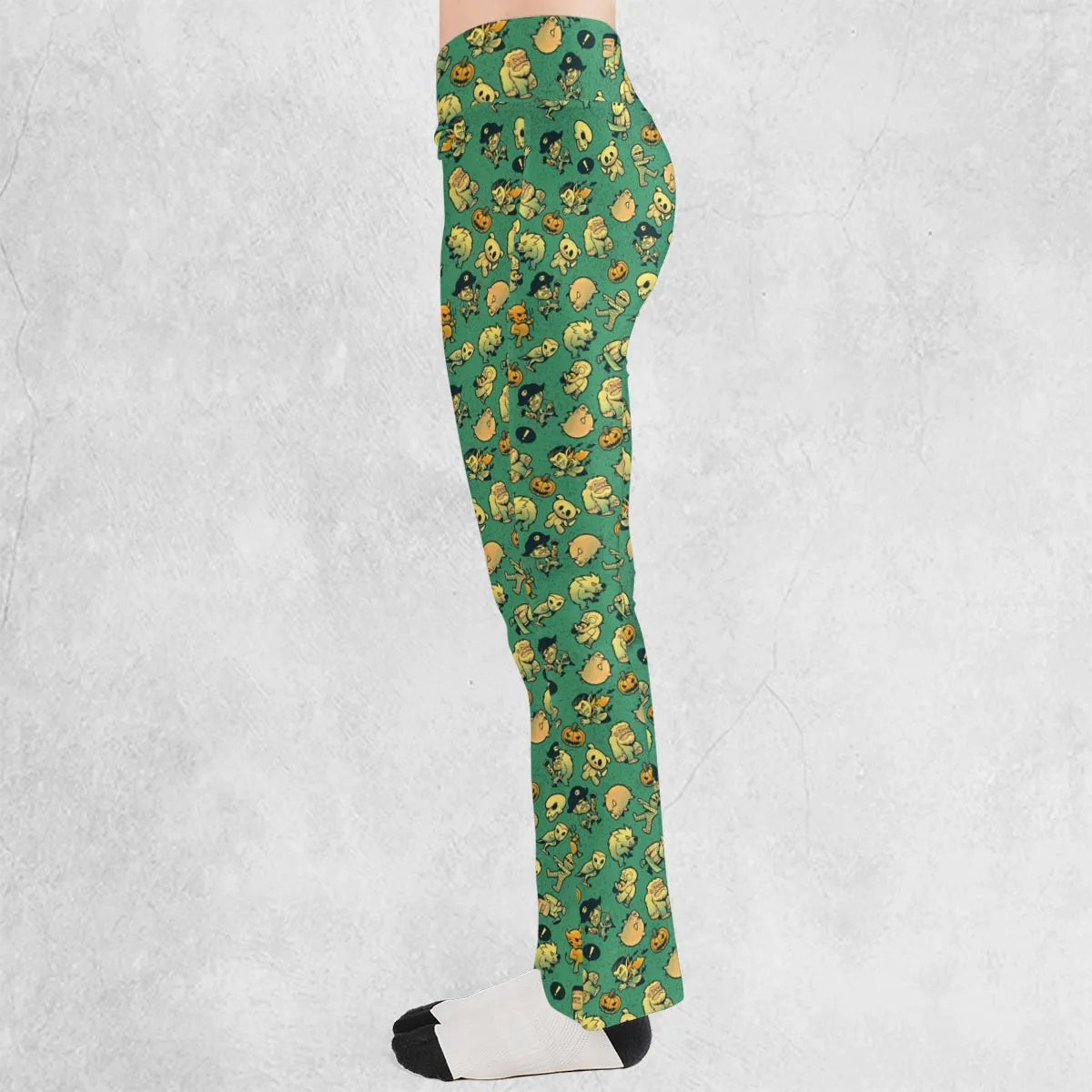 Terror Attack Cute Horror Characters Halloween Flare Leggings