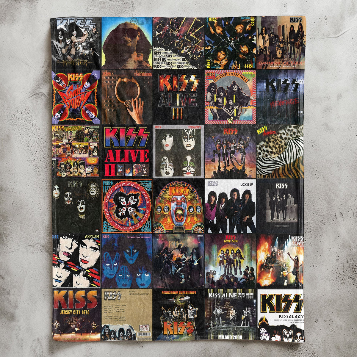 KISS Sherpa Blanket A Rock & Roll Hall-of-Fame Tribute for Superfans